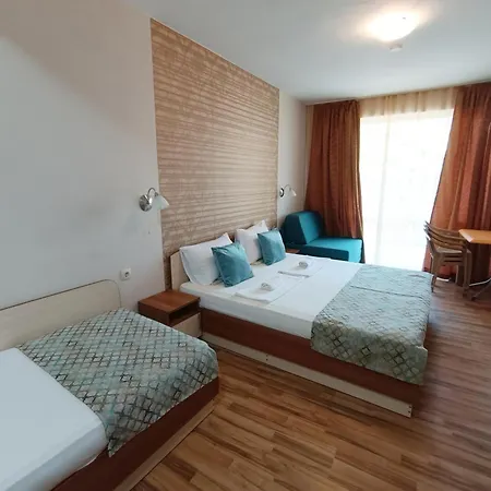 семеен детелини 2*