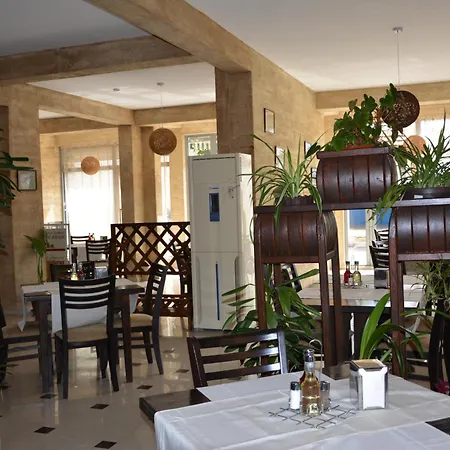 семеен детелини Hotel