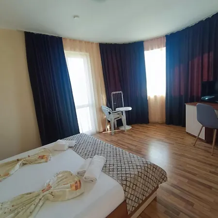 семеен детелини