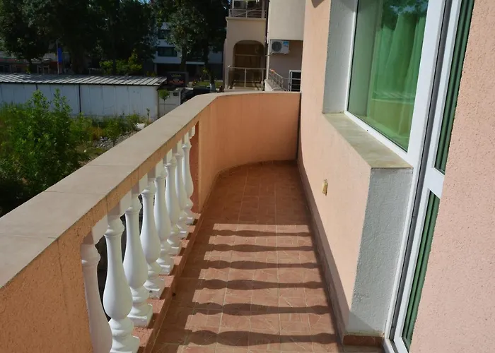 Otel семеен детелини Primorsko