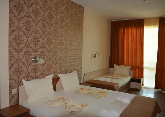 семеен детелини 2* Primorsko