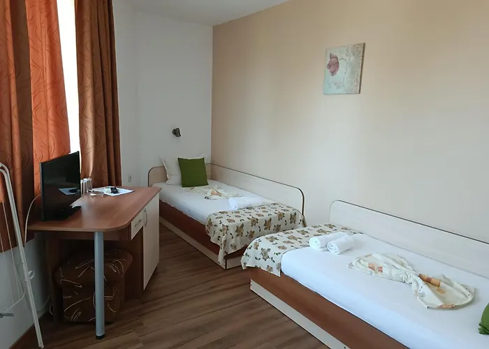 семеен детелини 2* Primorsko